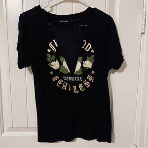 Express women’s graphic print t-shirt with lace details